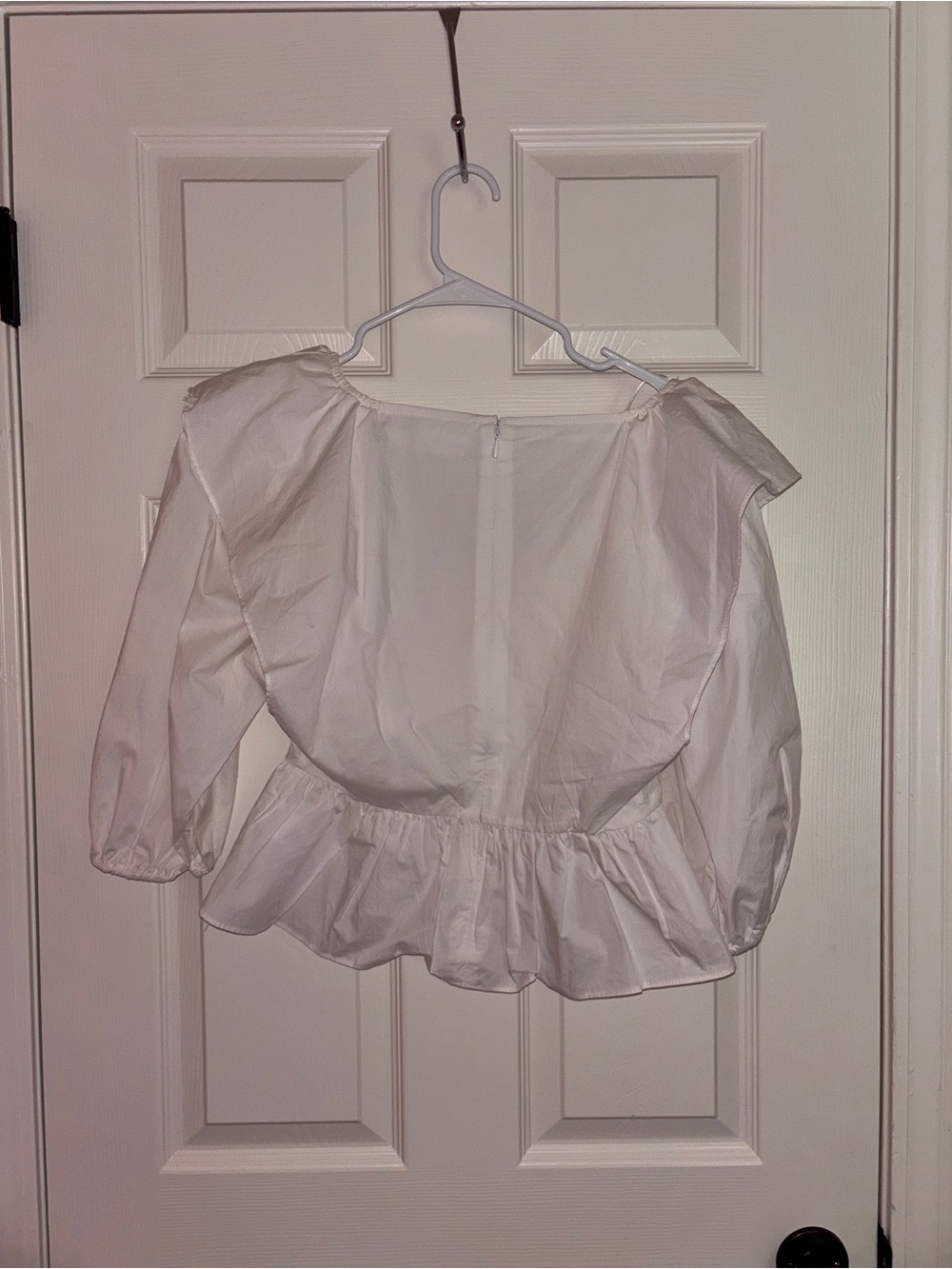 ASTR The Label White Ruffle Peplum Blouse Size Small NWT - Picture 4 of 5